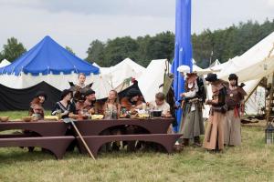 IMG 0373-72
